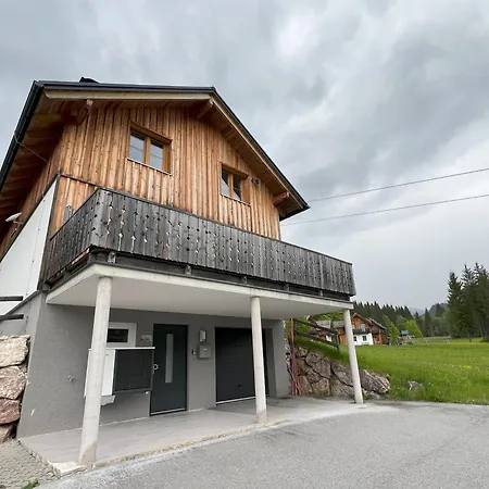 Am Loser Chalet *